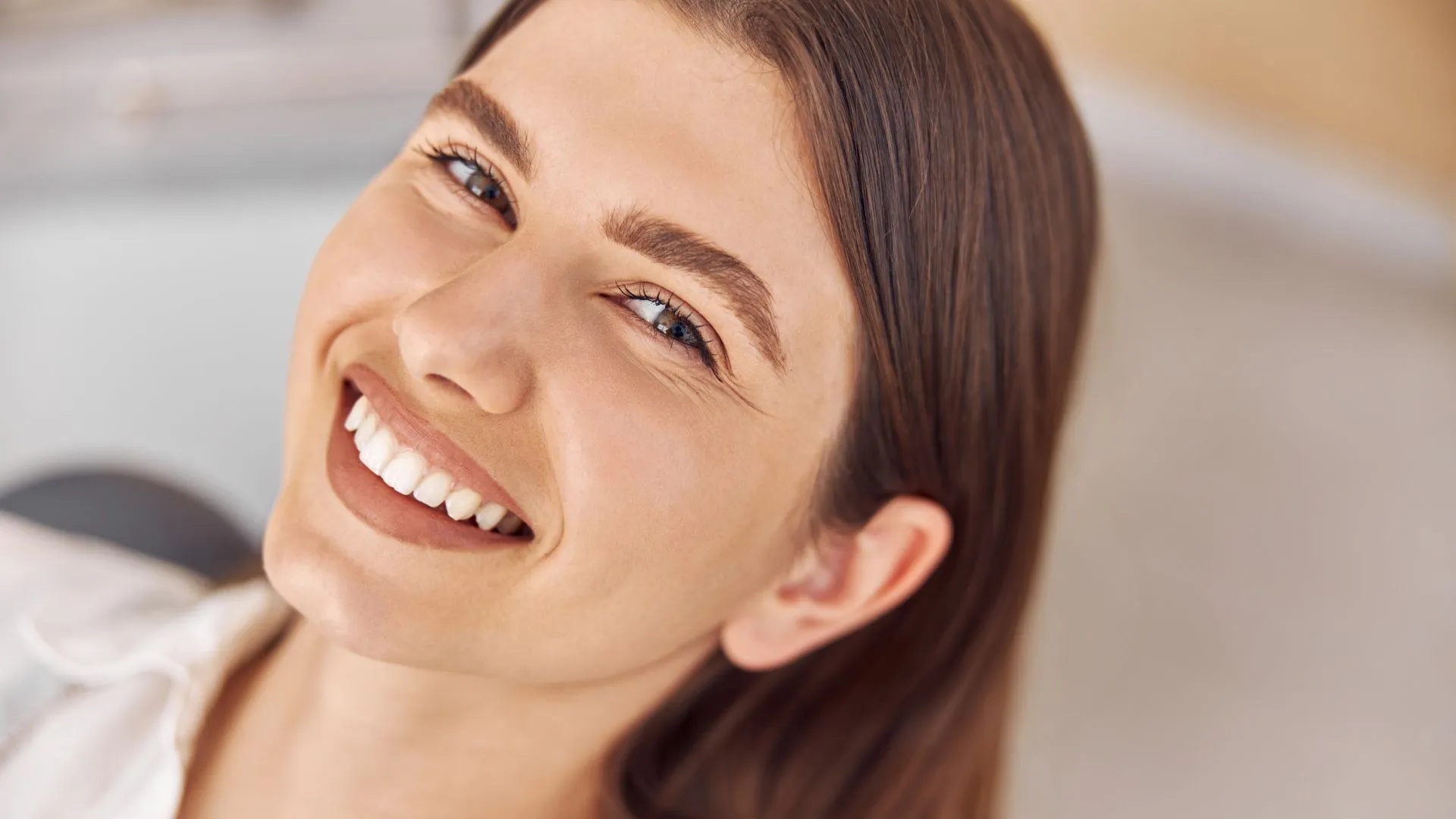 Veneers for a Narrow Smile vs. Wide Smile: How Many Do You Need?